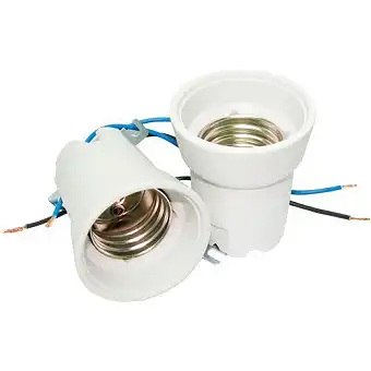 Ceramic bushing for reflector