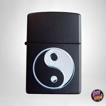 Encendedor Zippo Yin Yang