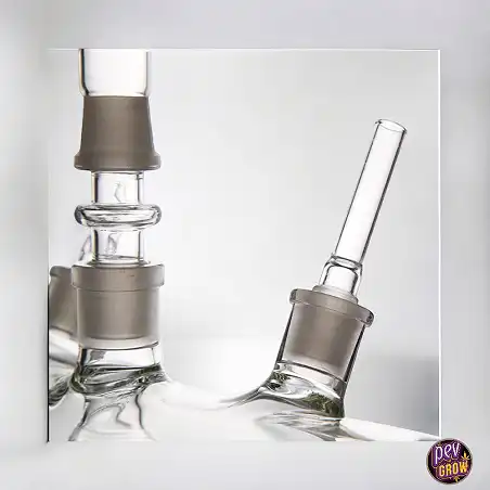 Cachimba pequeña de cristal diseño tanque (22 x 26 cm)