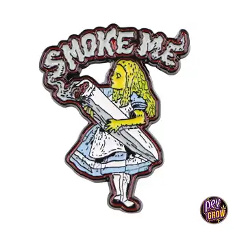 Металевий брошка Smoke Me...