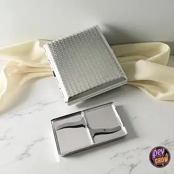 Kovové pouzdro na cigarety...