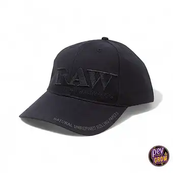 Raw Black Bestickte Kappe